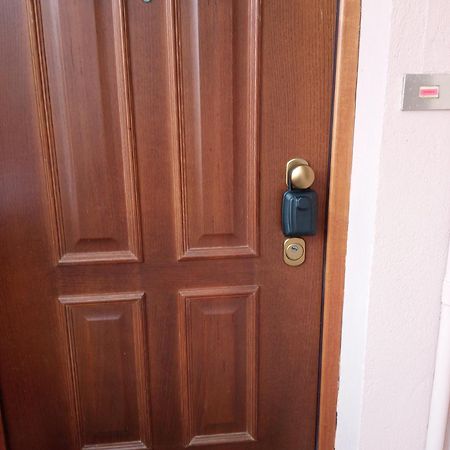 Interno 12 Apartment Vercelli Luaran gambar